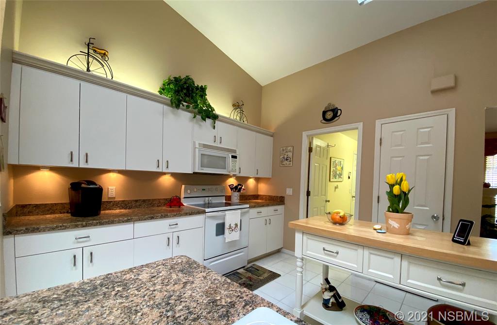 2118 South Riverside Drive Edgewater, FL 32141 - Photo 6 of 34 Gallery Image 6