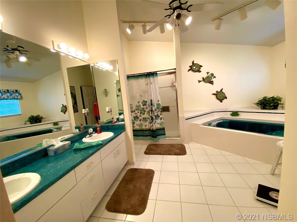 2118 South Riverside Drive Edgewater, FL 32141 - Photo 10 of 34 Gallery Image 10