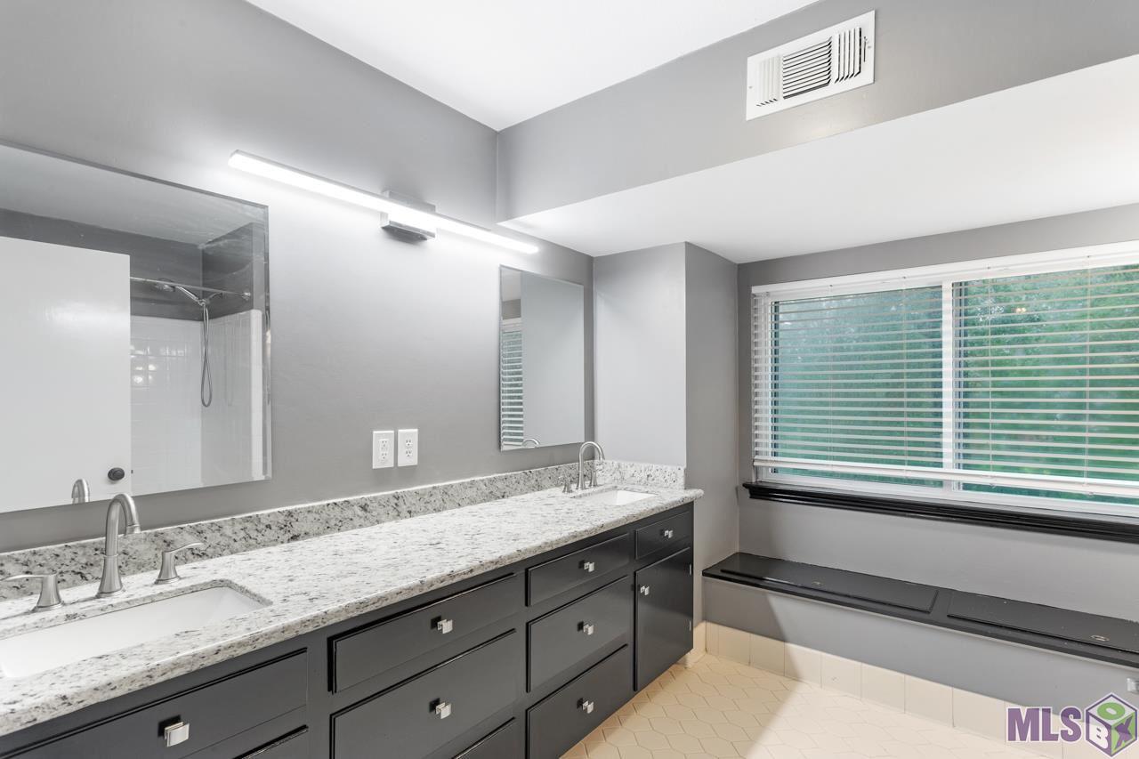 2956 Woodland Ridge Boulevard Baton Rouge, LA 70816 - Photo 19 of 22