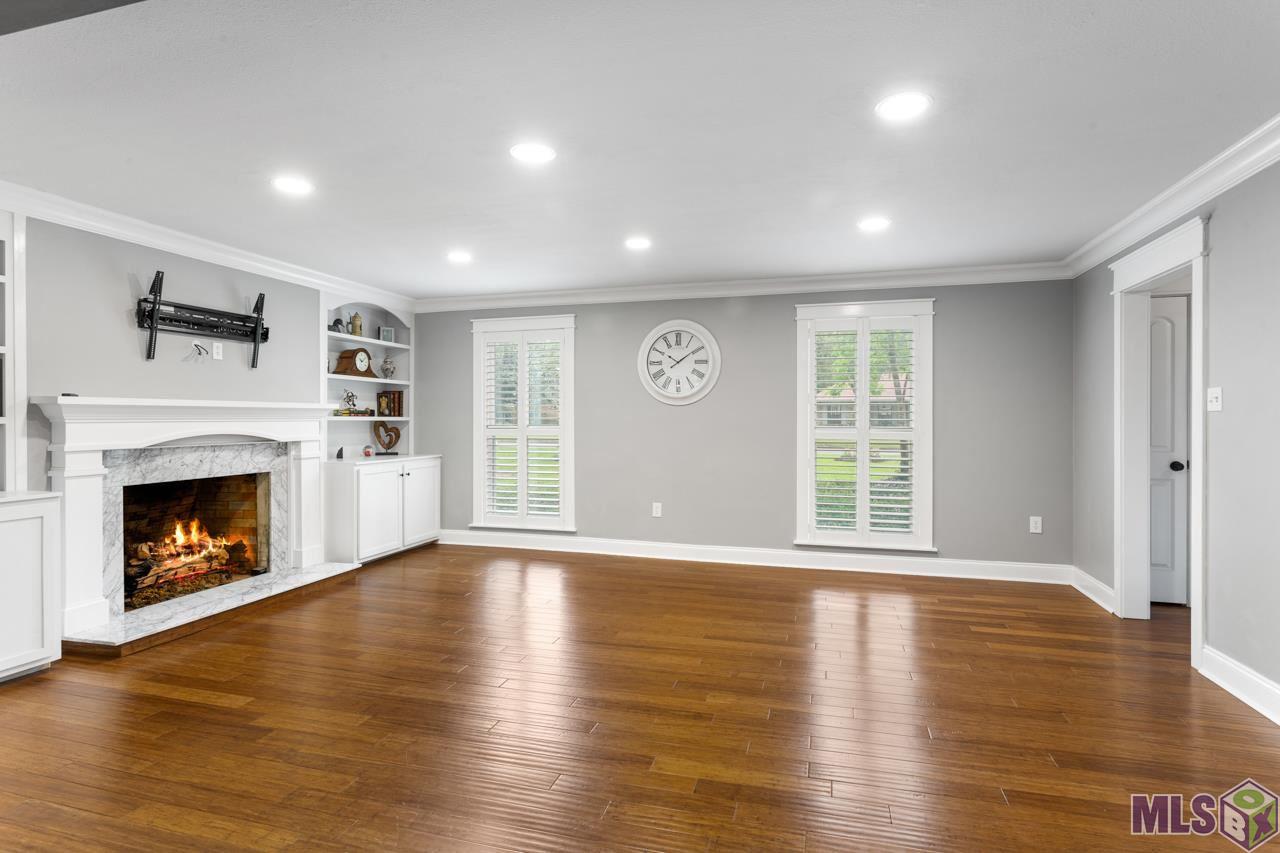 2956 Woodland Ridge Boulevard Baton Rouge, LA 70816 - Photo 5 of 22
