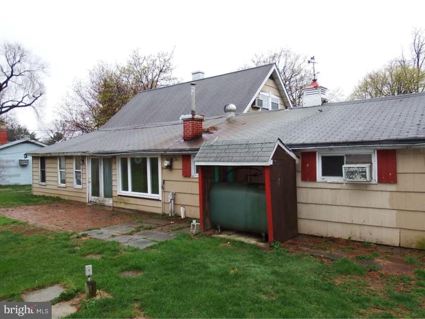 1 Terrace Road Levittown, PA 19056 - Photo 5 of 22 Gallery Image 5