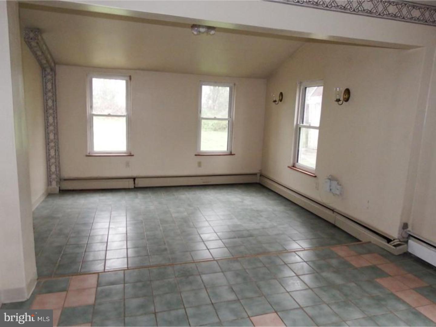 1 Terrace Road Levittown, PA 19056 - Photo 9 of 22 Gallery Image 9