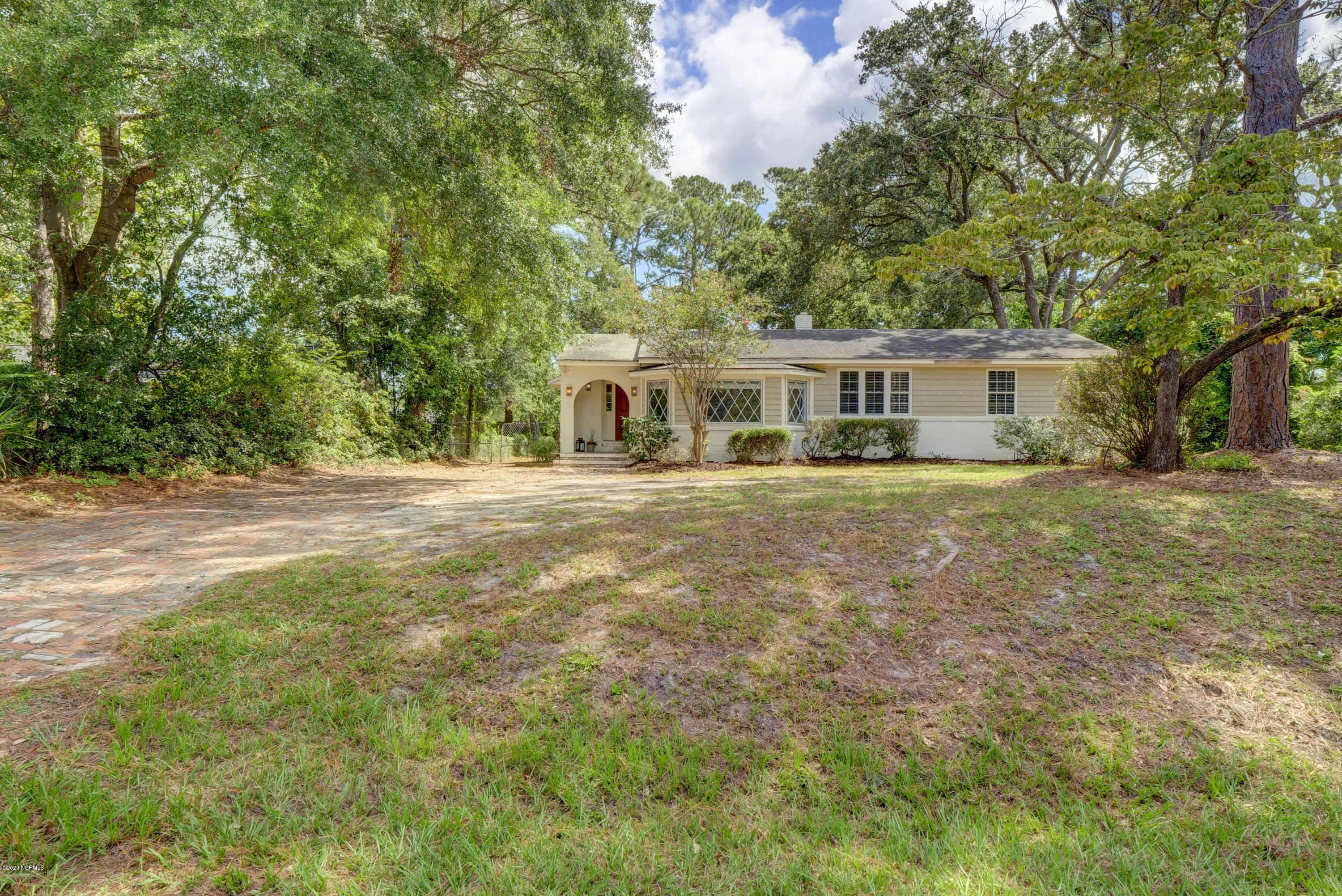 208 Forest Road Wilmington, NC 28403 - Photo 3 of 33 002__jka5212_3_4_5_6_7_8