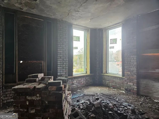 $185,000 | 2004 Joseph E. Boone Boulevard Northwest, Atlanta, GA 30314