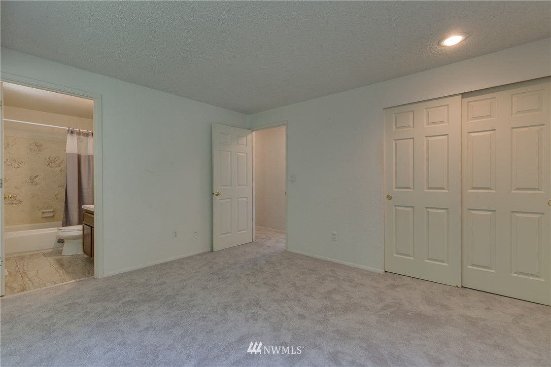 2105 172nd Place Southeast Bothell, WA 98012 - Photo 14 of 24 Gallery Image 14