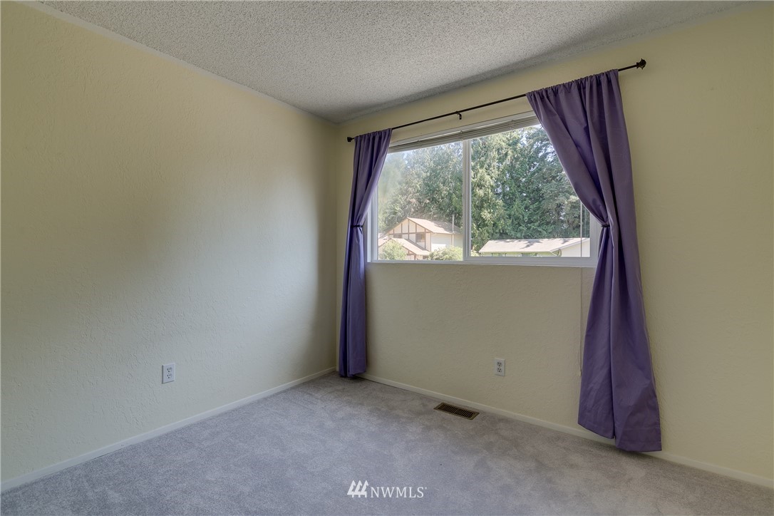 2105 172nd Place Southeast Bothell, WA 98012 - Photo 15 of 24 Gallery Image 15