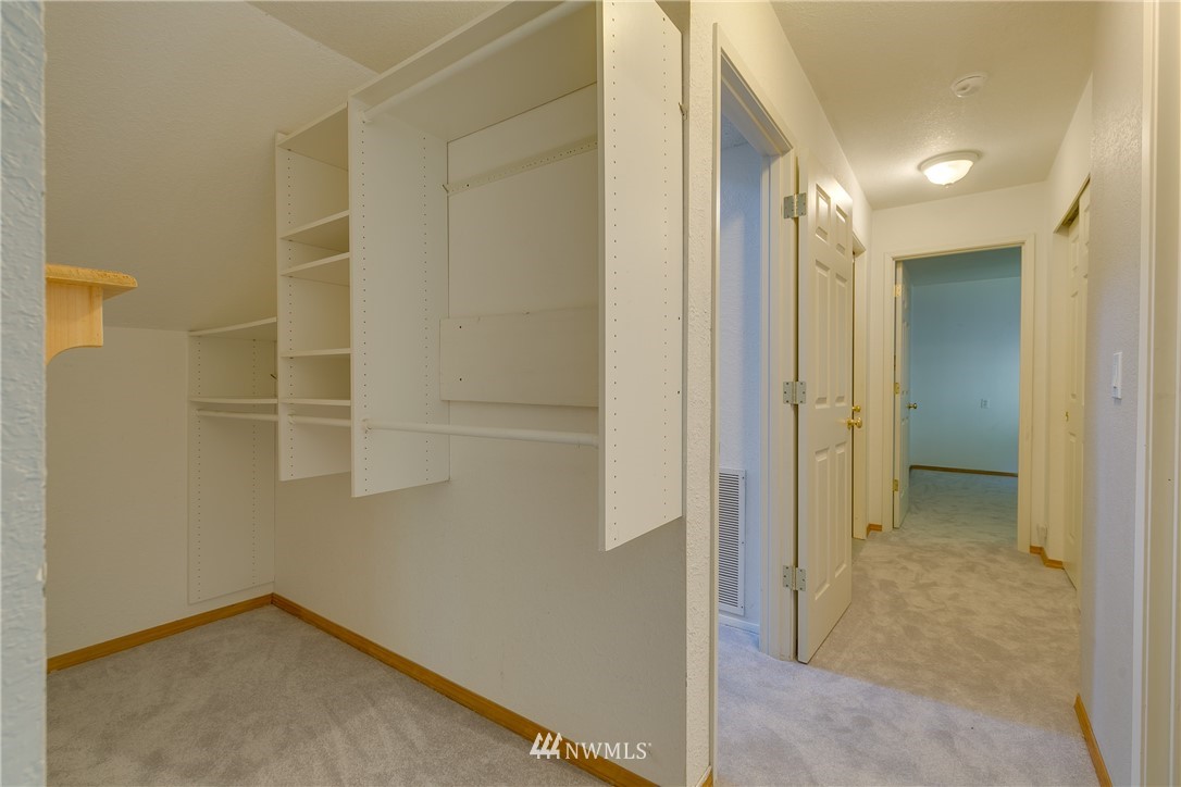 2105 172nd Place Southeast Bothell, WA 98012 - Photo 19 of 24 Gallery Image 19