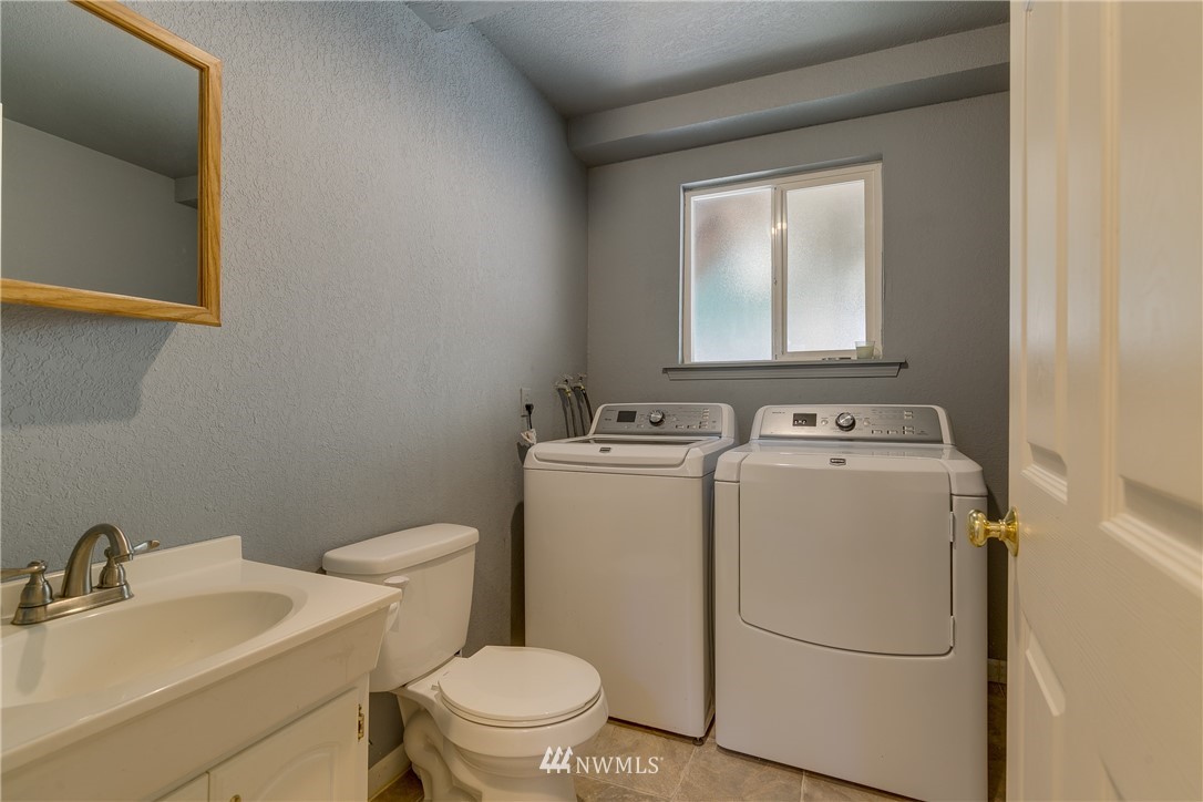 2105 172nd Place Southeast Bothell, WA 98012 - Photo 22 of 24 Gallery Image 22