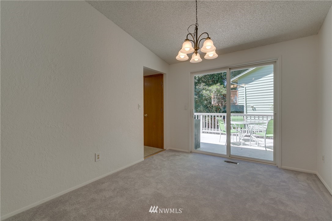 2105 172nd Place Southeast Bothell, WA 98012 - Photo 10 of 24 Gallery Image 10