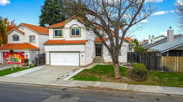 $599,999 | 1733 Nighthawk Way, Modesto, CA 95358