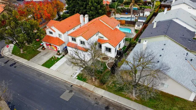 $599,999 | 1733 Nighthawk Way, Modesto, CA 95358