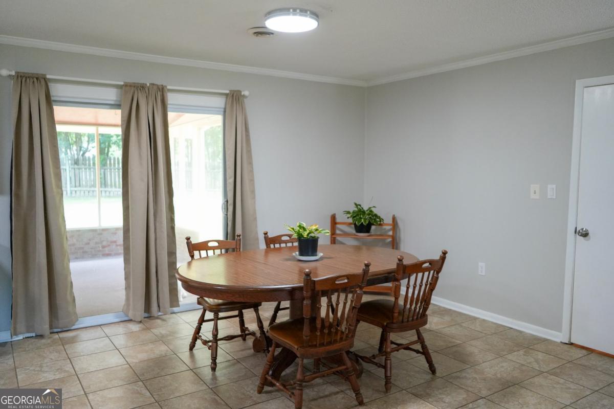 307 Pinewood Drive Dublin, GA 31021 - Photo 15 of 38