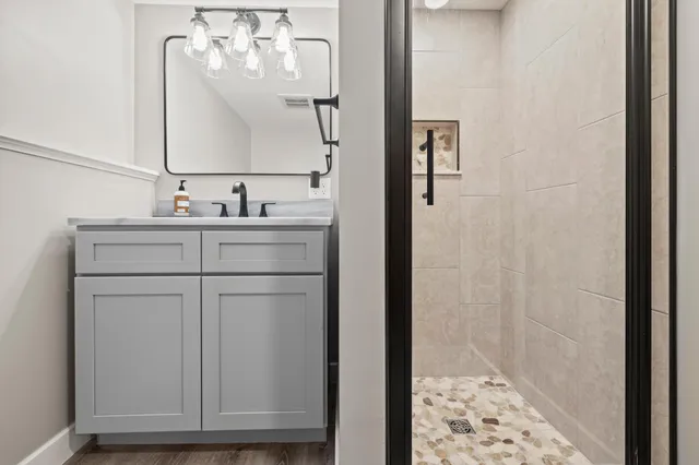 $399,900 | 13713 James Avenue South, Burnsville, MN 55337