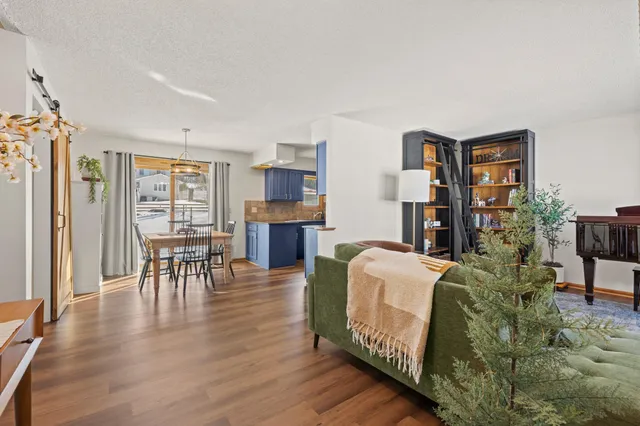 $399,900 | 13713 James Avenue South, Burnsville, MN 55337