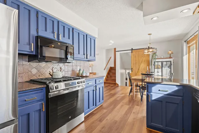 $399,900 | 13713 James Avenue South, Burnsville, MN 55337