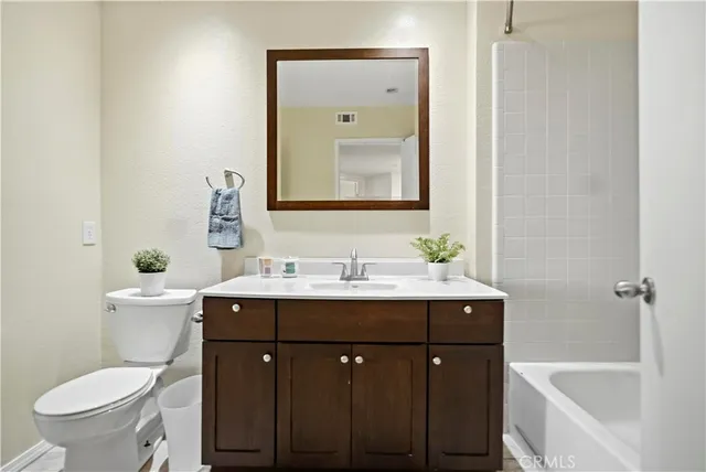 $499,000 | 4900 North Grand Avenue, Unit 215, Covina, CA 91724