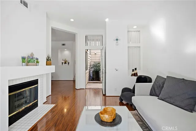 $499,000 | 4900 North Grand Avenue, Unit 215, Covina, CA 91724