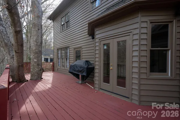 $799,900 | 550 20th Ave Court Northwest, Hickory, NC 28601