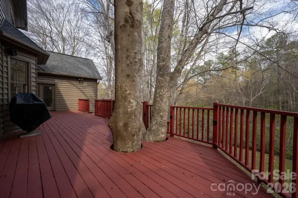 $799,900 | 550 20th Ave Court Northwest, Hickory, NC 28601