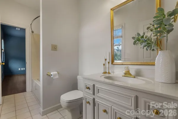 $799,900 | 550 20th Ave Court Northwest, Hickory, NC 28601