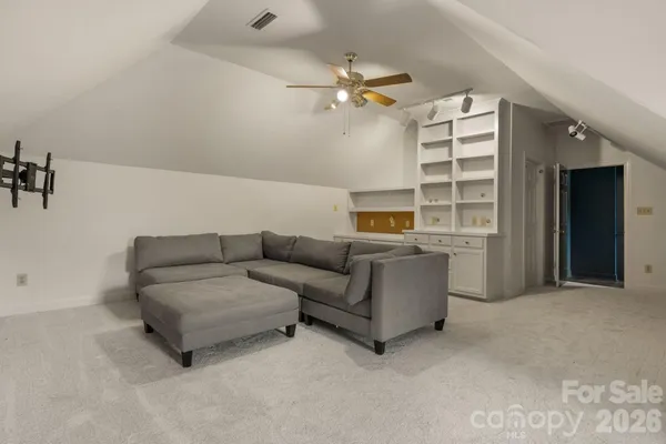 $799,900 | 550 20th Ave Court Northwest, Hickory, NC 28601