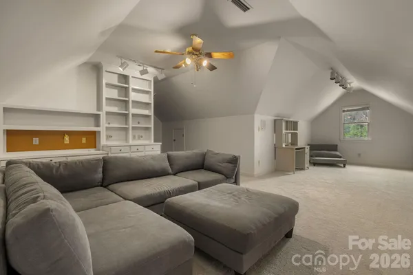 $799,900 | 550 20th Ave Court Northwest, Hickory, NC 28601