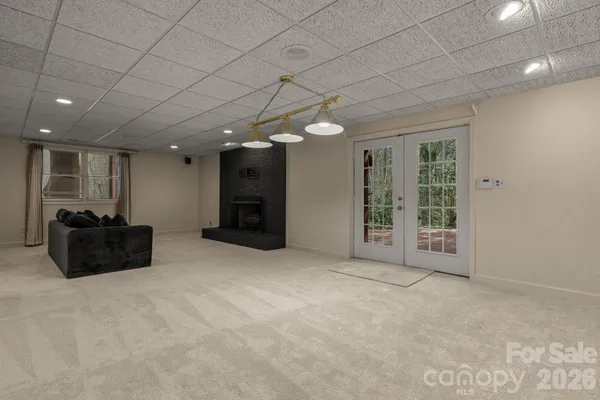 $799,900 | 550 20th Ave Court Northwest, Hickory, NC 28601