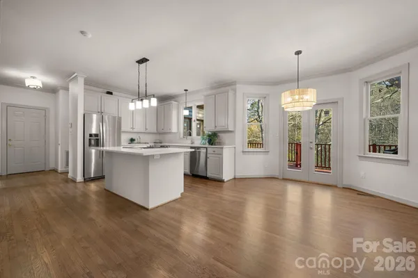 $799,900 | 550 20th Ave Court Northwest, Hickory, NC 28601