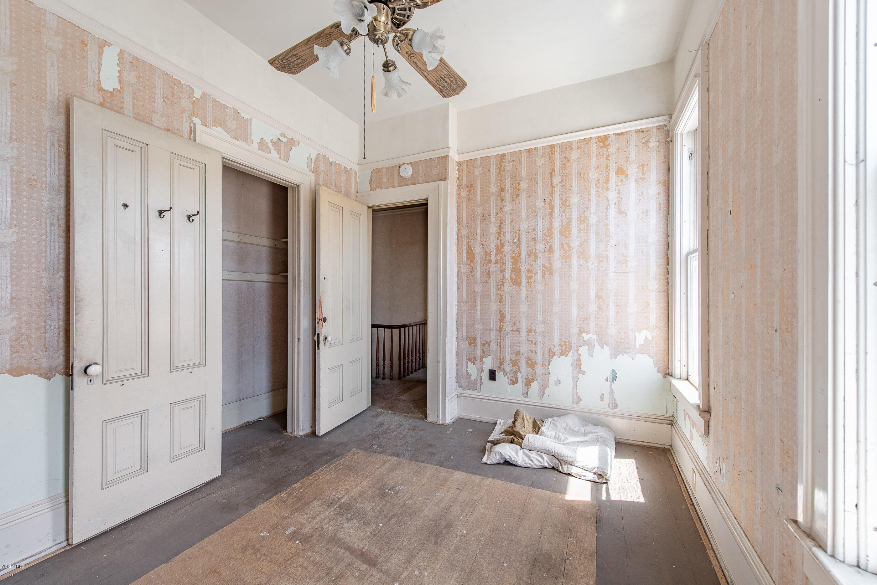 1226 Ojai Road Santa Paula, CA 93060 - Photo 38 of 73 a living room with furniture and a chandelier