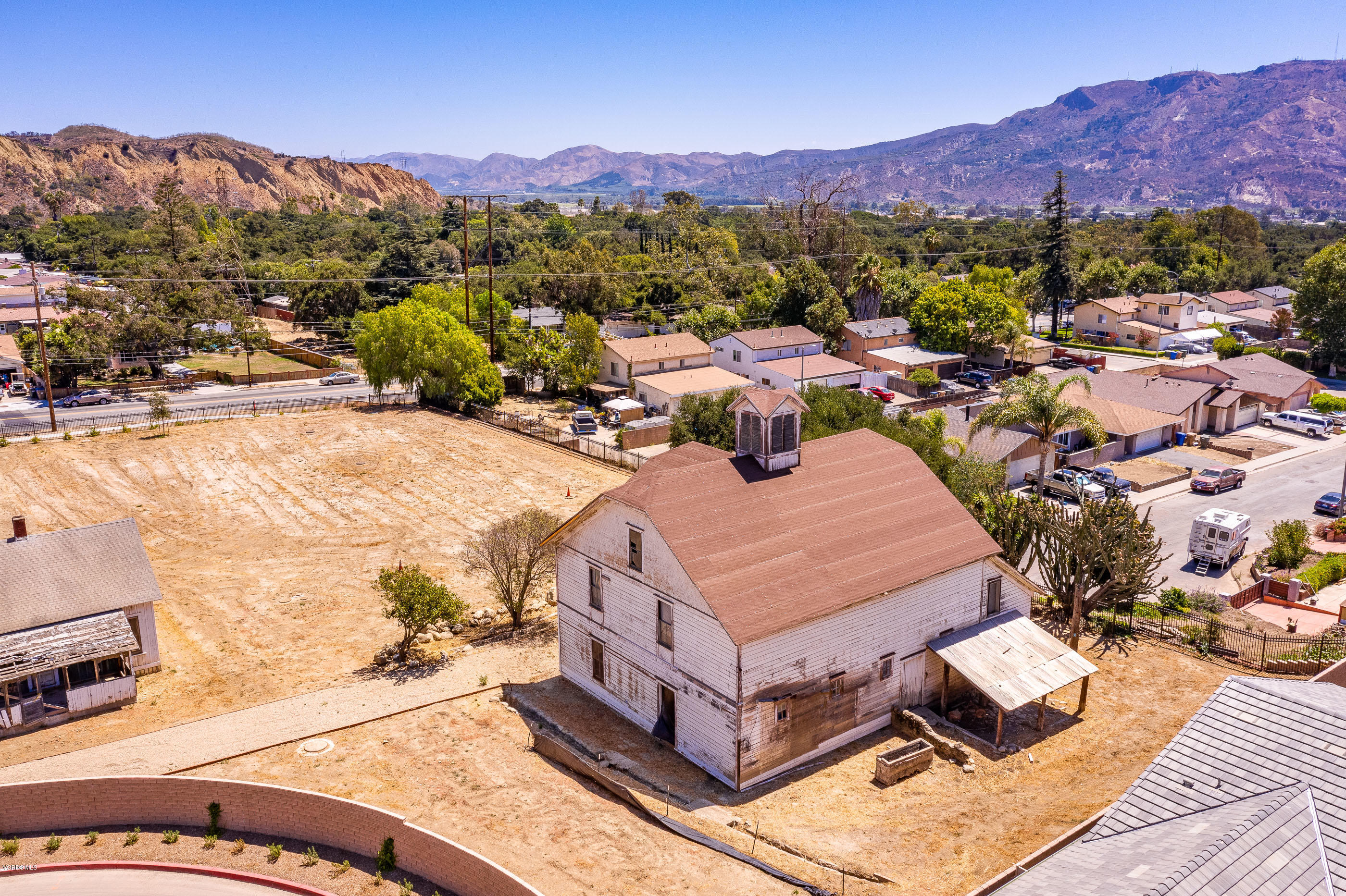 1226 Ojai Road Santa Paula, CA 93060 - Photo 73 of 73 an aerial view of a house with a yard
