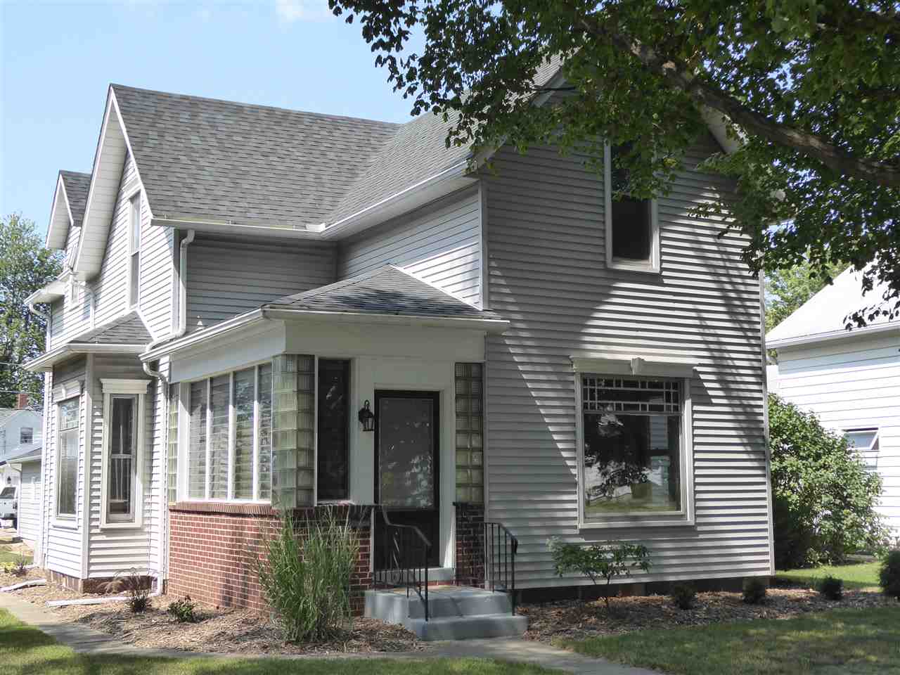 315 North 10th Street Decatur, IN 46733 - Photo 1 of 25