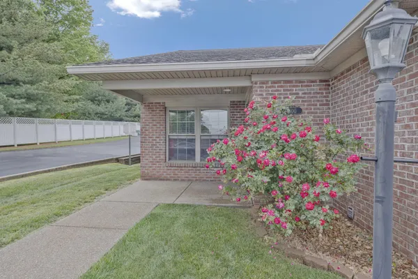 $209,900 | 4300 North Fulton Avenue, Evansville, IN 47710