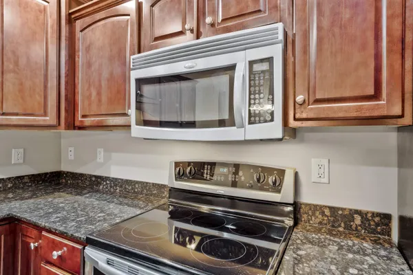 $209,900 | 4300 North Fulton Avenue, Evansville, IN 47710