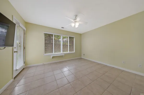 $209,900 | 4300 North Fulton Avenue, Evansville, IN 47710