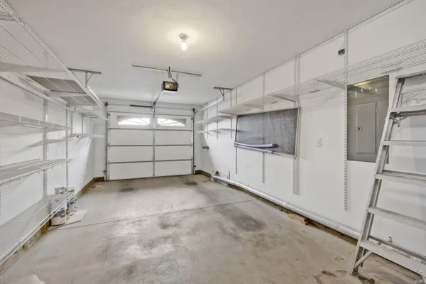 $209,900 | 4300 North Fulton Avenue, Evansville, IN 47710