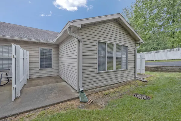 $209,900 | 4300 North Fulton Avenue, Evansville, IN 47710