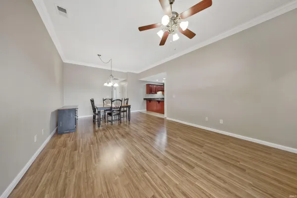 $209,900 | 4300 North Fulton Avenue, Evansville, IN 47710