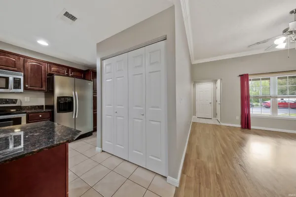 $209,900 | 4300 North Fulton Avenue, Evansville, IN 47710