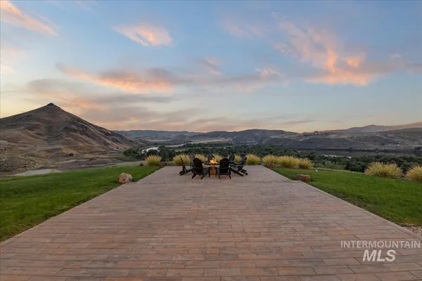 $2,790,000 | 8011 Westridge Lane, Emmett, ID 83617