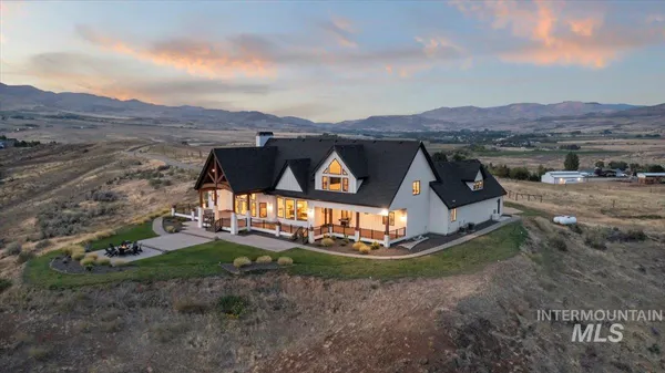 $2,790,000 | 8011 Westridge Lane, Emmett, ID 83617