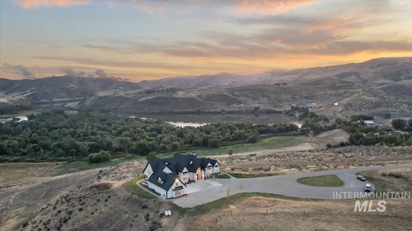$2,790,000 | 8011 Westridge Lane, Emmett, ID 83617