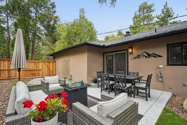$495,000 | 25340 Marion Ridge Drive, Idyllwild-Pine Cove, CA 92549