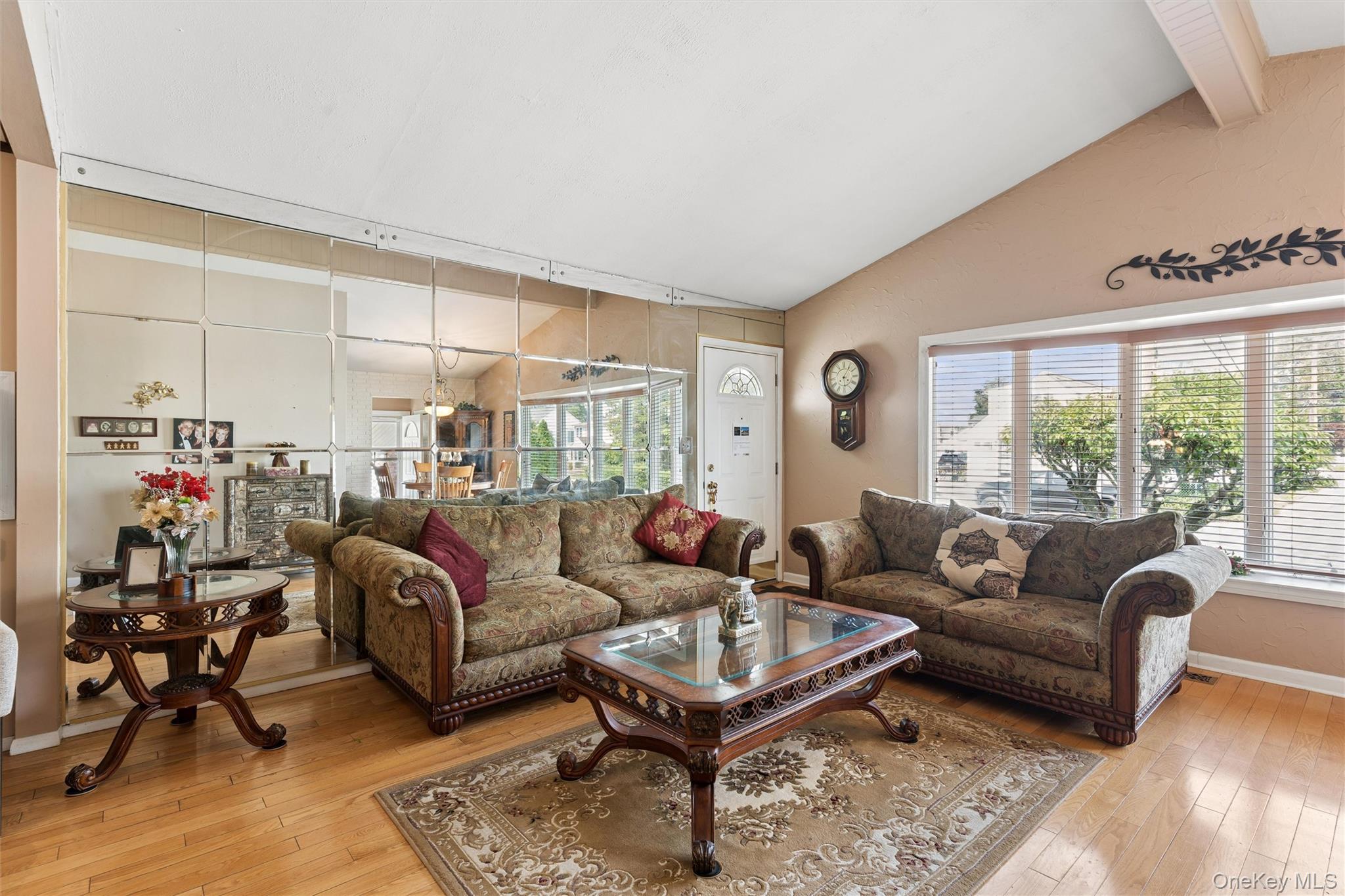 114 Miller Road Hicksville, NY 11801 - Photo 10 of 40
