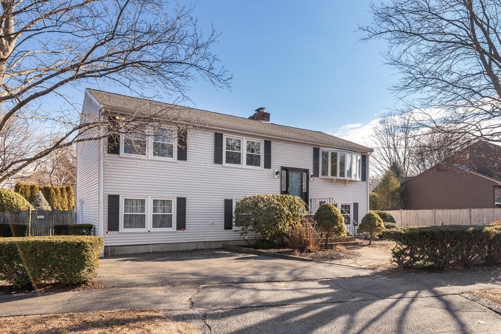 49 Riverside Drive Reading, MA 01867 - Photo 1 of 42 Gallery Image 1
