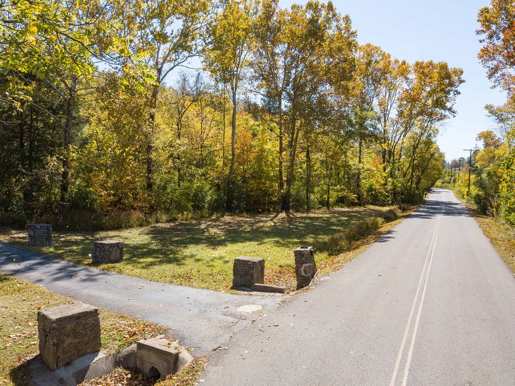 1531 Woods Ferry Road Gallatin, TN 37066 - Photo 3 of 68 Gallery Image 3