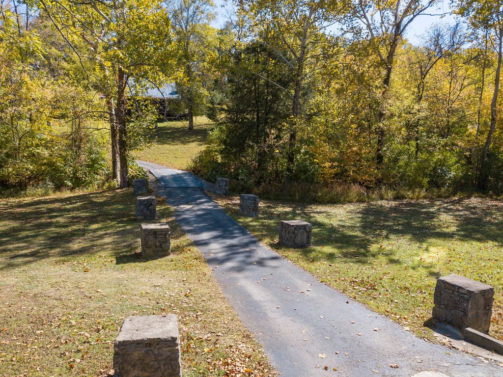 1531 Woods Ferry Road Gallatin, TN 37066 - Photo 4 of 68 Gallery Image 4
