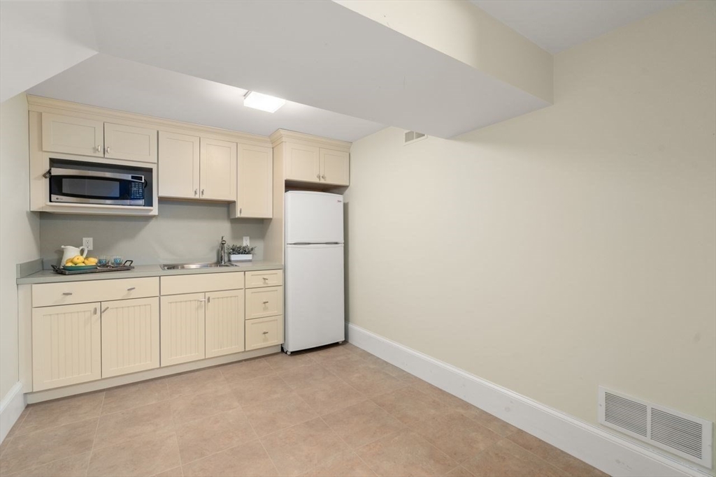 115 Clark Road Brookline, MA 02445 - Photo 26 of 37