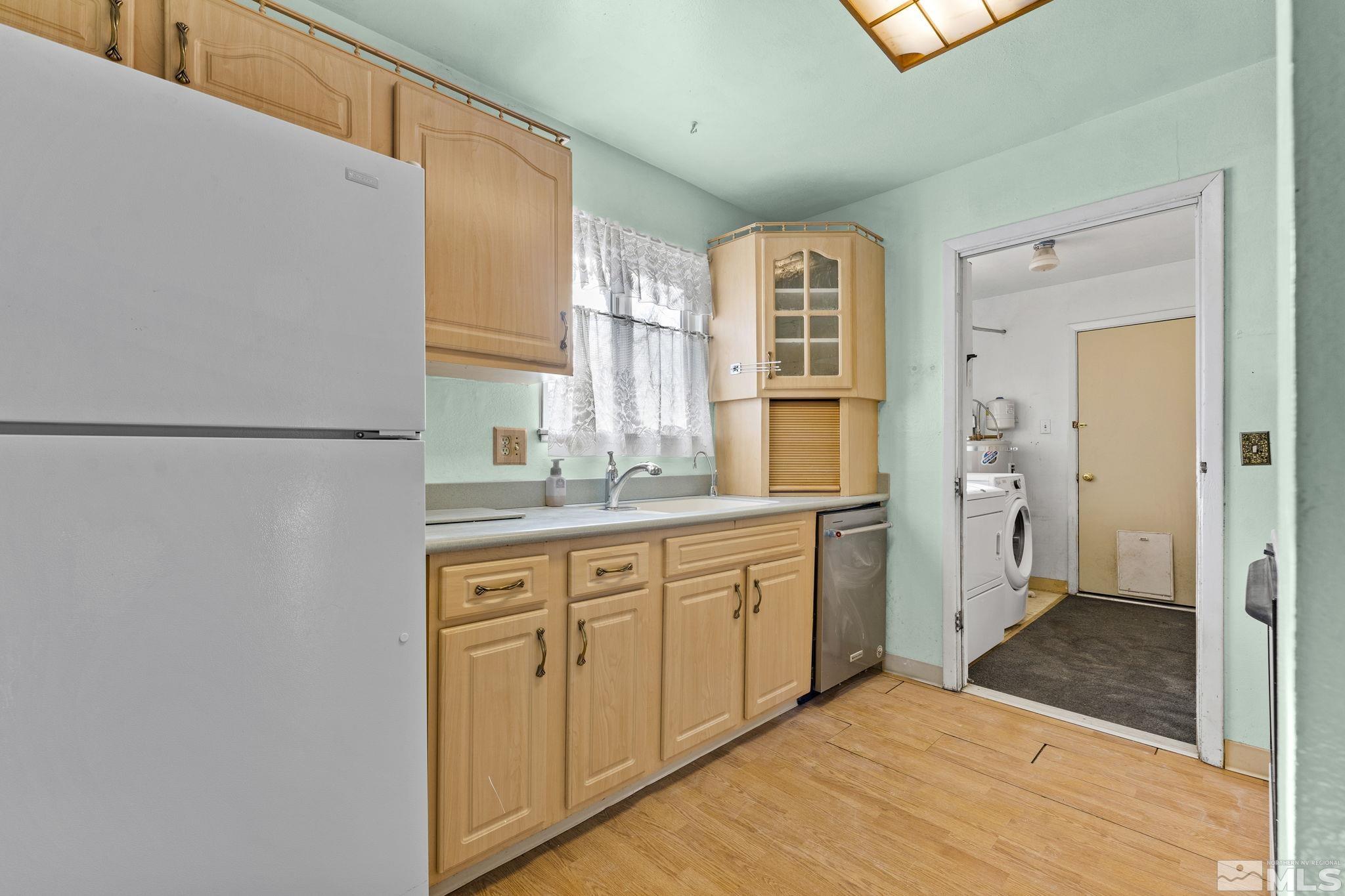 3020 Attridge Place Reno, NV 89503 - Photo 10 of 29 Photo 10