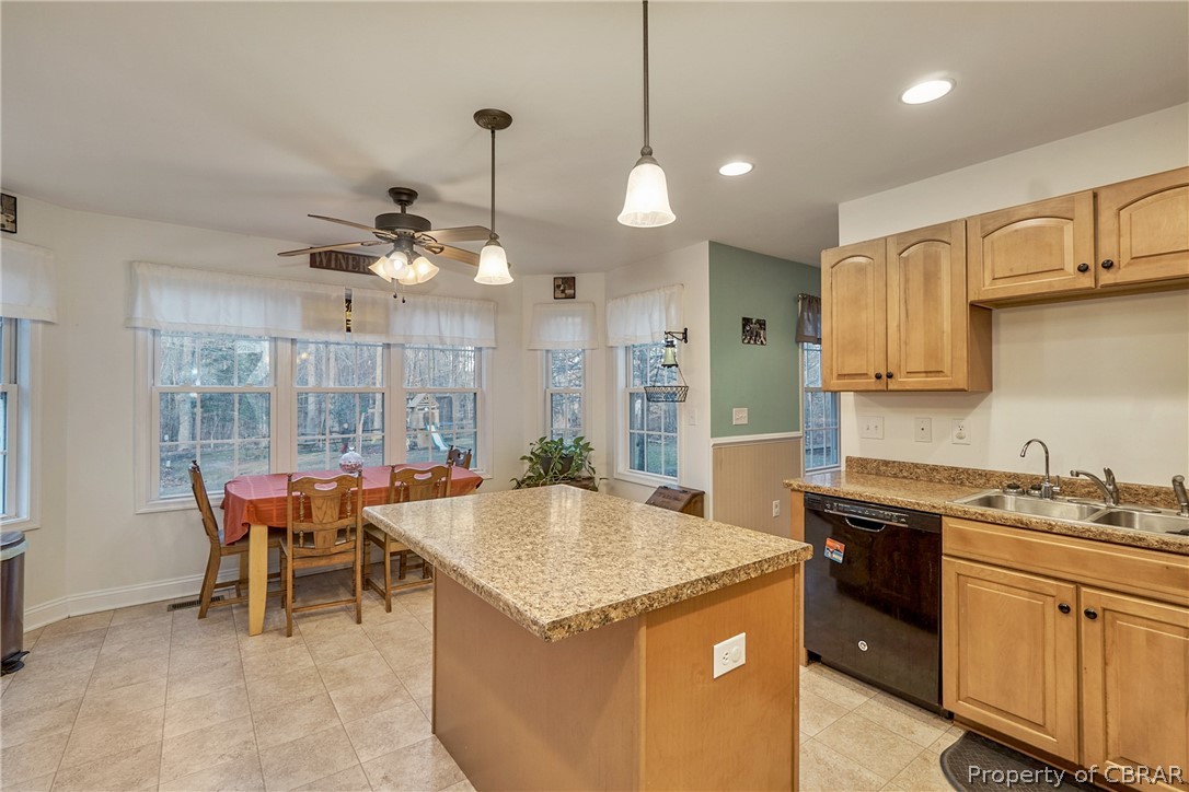 2825 Island Road Gloucester, VA 23061 - Photo 13 of 40 Gallery Image 13
