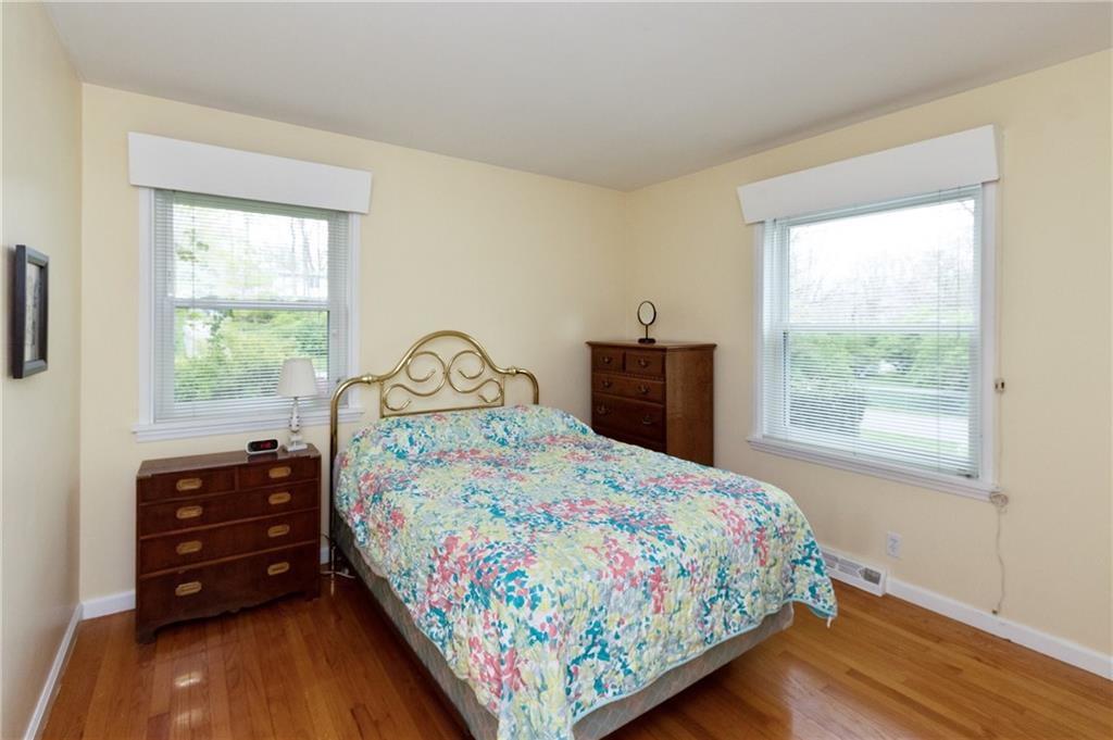 6015 Wexford Road Indianapolis, IN 46220 - Photo 18 of 25 Gallery Image 18